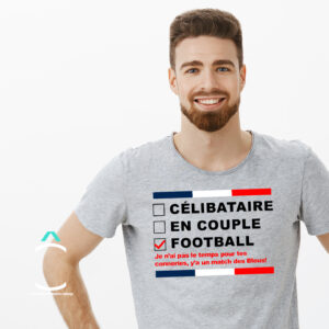 Célibataire, en couple, football